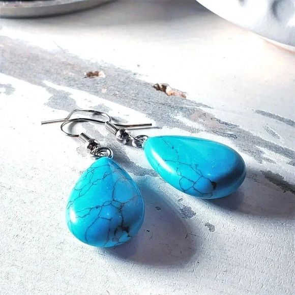 Turquoise Howlite Gemstone Puffed Teardrop Handcrafted Blue Silver Dangle Earrin - Picture 5 of 5